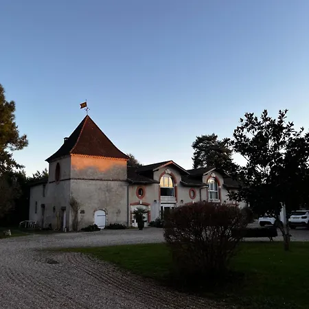 Manoir La Bordeneuve Feriehus *
