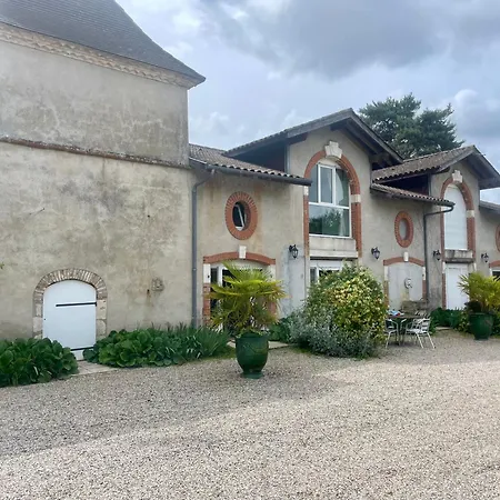 Manoir La Bordeneuve Feriehus *